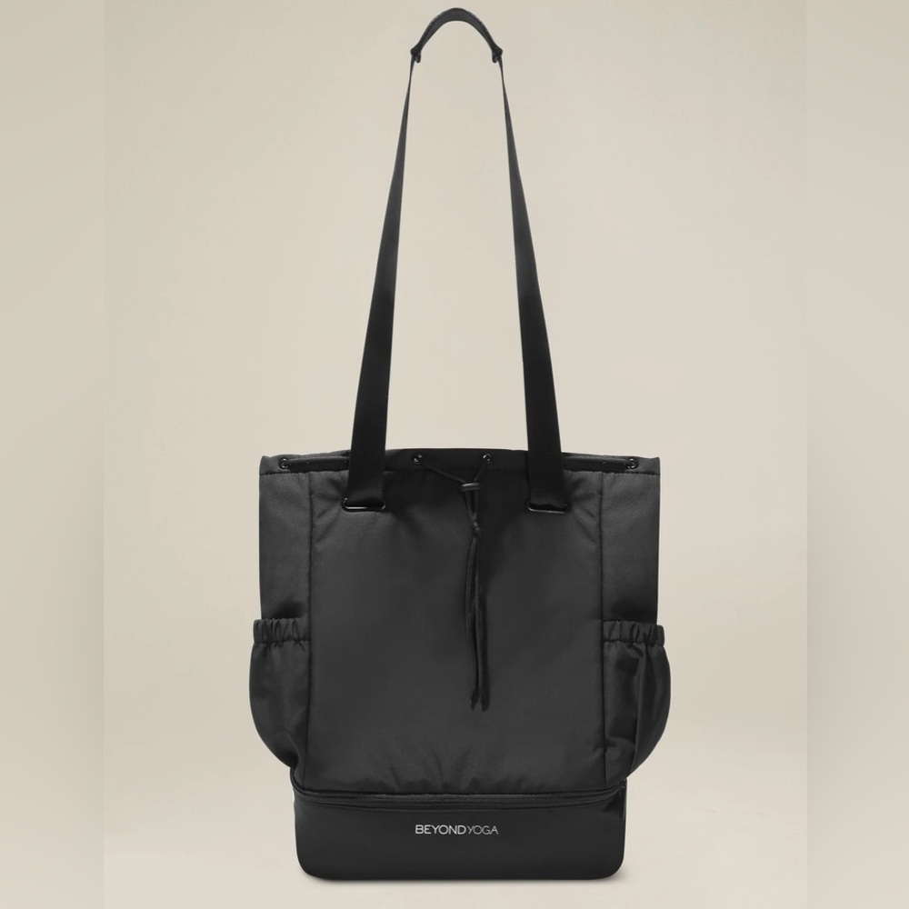 NWT Beyond Yoga Convertible Gym Bag - Picture 2 of 16
